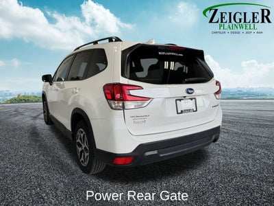 2022 Subaru Forester Premium Blind Spot Detection w/RCTA & Power Rear Gate