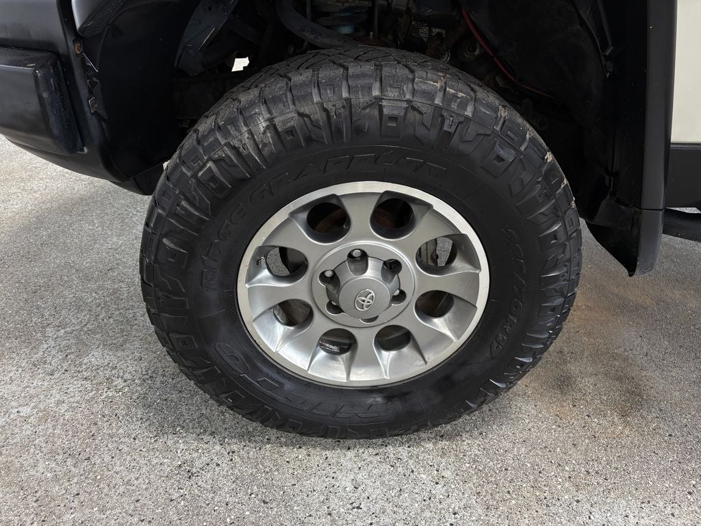 2013 Toyota FJ Cruiser Base Off-Road Package