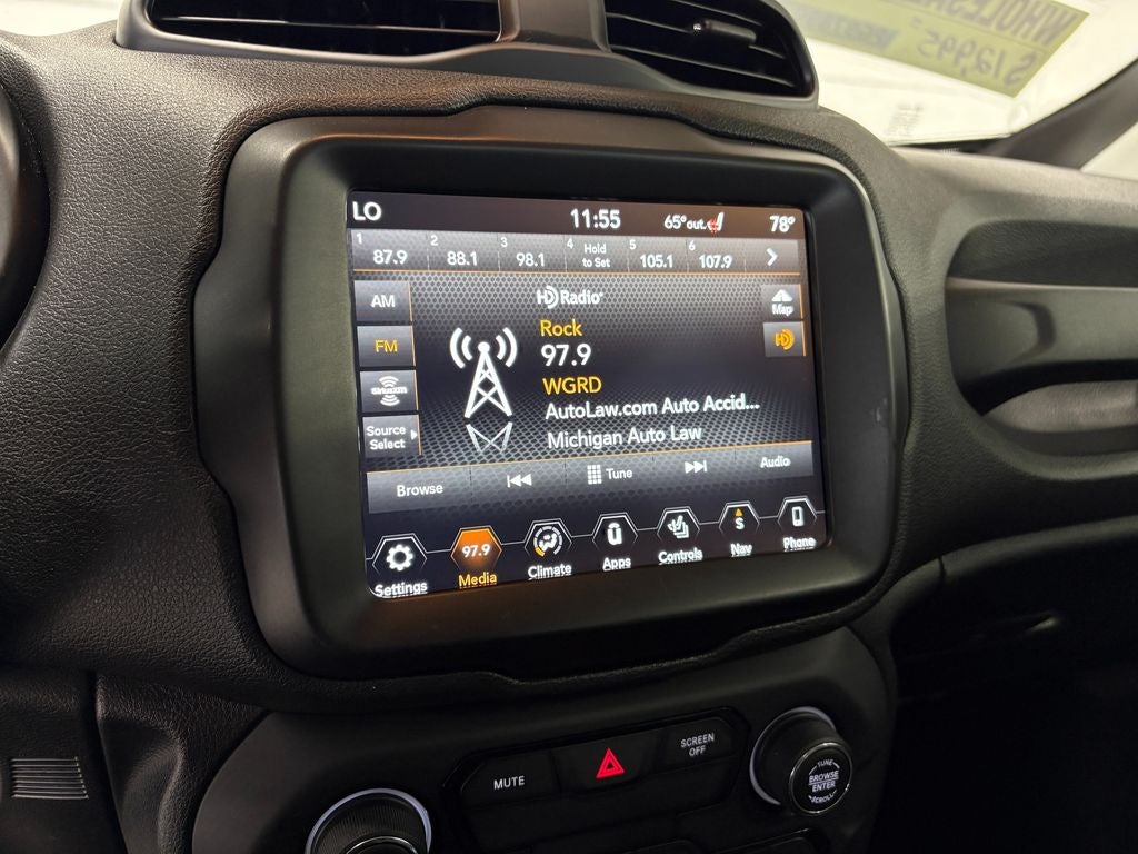 2018 Jeep Renegade Limited Uconnect 8.4 Nav Group