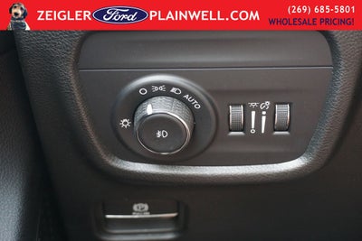2023 Jeep Grand Cherokee Limited 4x4 Navigation Heated Leather & Steering Rear Came