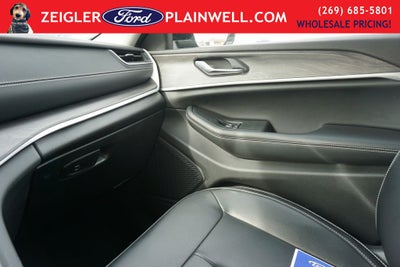 2023 Jeep Grand Cherokee Limited 4x4 Navigation Heated Leather & Steering Rear Came