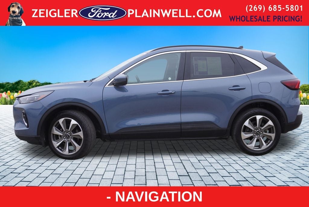 2023 Ford Escape Platinum AWD PANORAMIC ROOF HEATED LEATHER SYNC 4