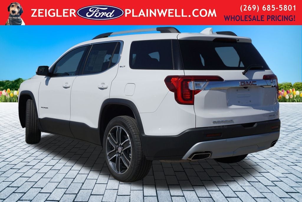 2023 GMC Acadia SLT