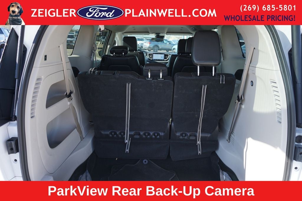 2024 Chrysler Pacifica Touring L Leather Quad Seats Power Doors Rear Camera