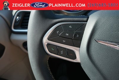 2024 Chrysler Pacifica Touring L Leather Rear Cameta Power Slider Doors