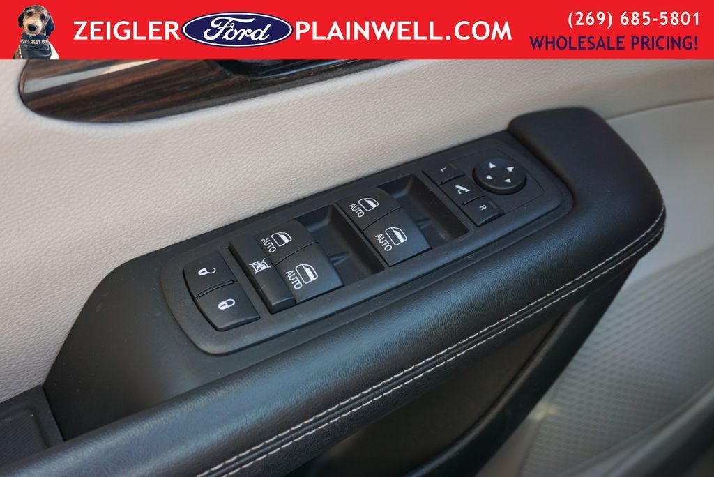 2023 Chrysler Pacifica Limited Heated Leather Power Moonroof Navigation Quad Rear