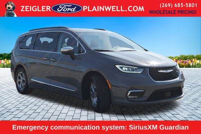 2023 Chrysler Pacifica Limited Heated Leather Power Moonroof Navigation Quad Rear