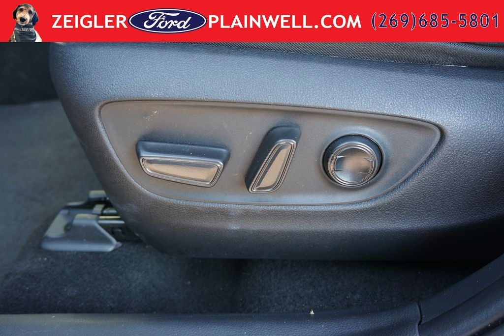 2024 Toyota RAV4 Hybrid XLE AWD Moonroof Convience & Weather Pkg