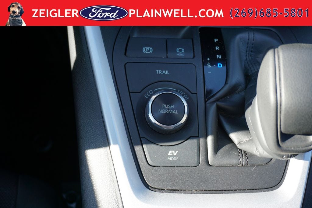 2024 Toyota RAV4 Hybrid XLE AWD Moonroof Convience & Weather Pkg