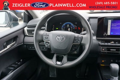 2025 Toyota Camry LE HYBRID