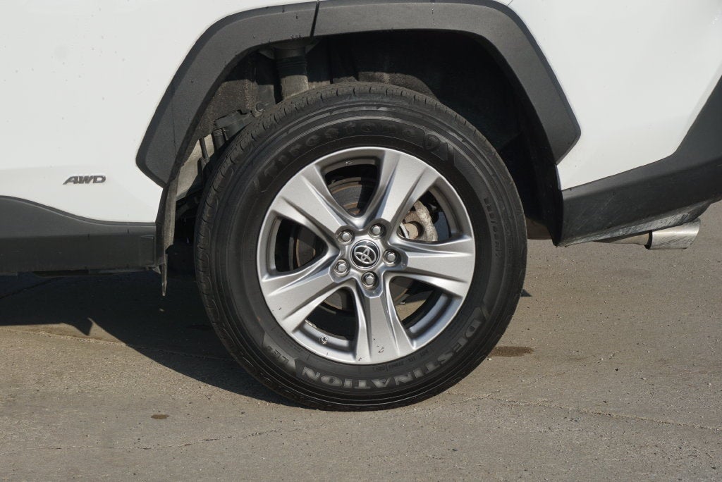 2024 Toyota RAV4 Hybrid LE