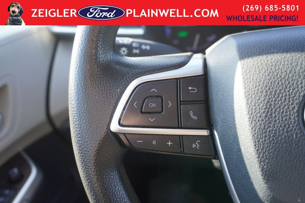 2021 Toyota Sienna LE 8 Passenger