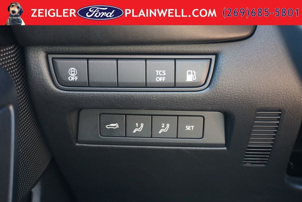 2025 Mazda Mazda CX-50 Hybrid Premium AWD Leather Moonroof Rear Camera