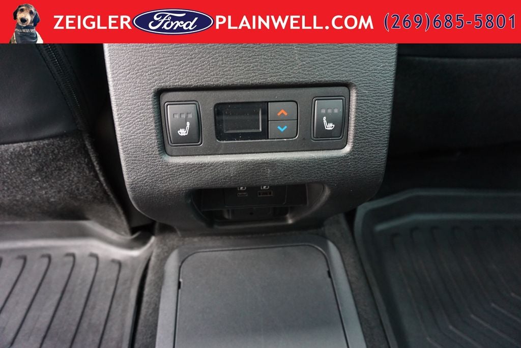 2023 Mitsubishi Outlander PHEV Base