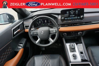 2023 Mitsubishi Outlander PHEV Base