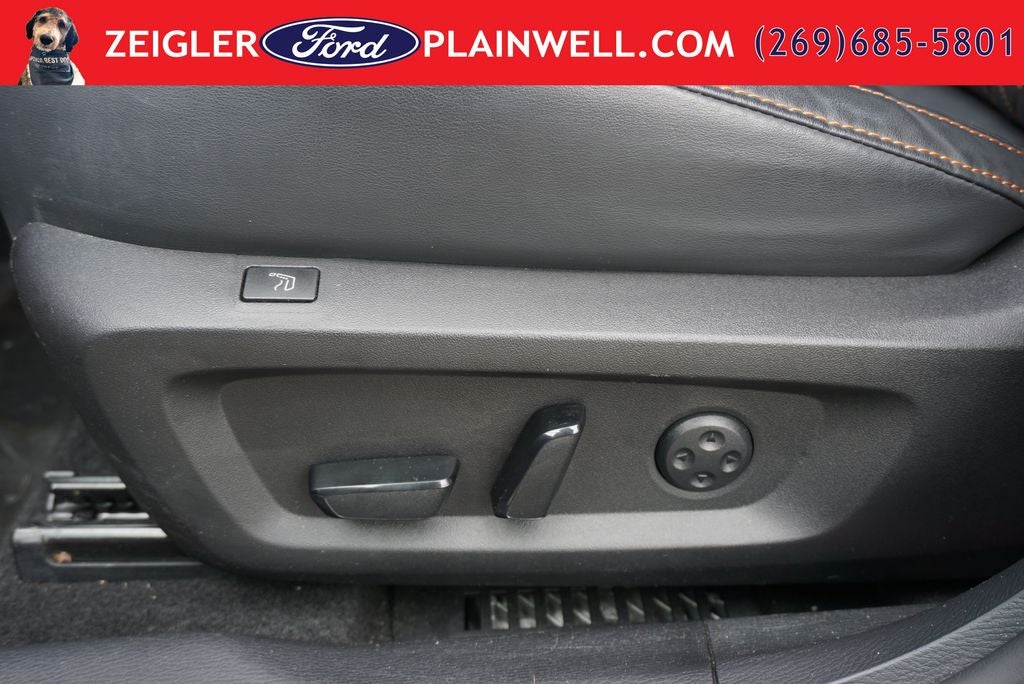 2023 Mitsubishi Outlander PHEV Base