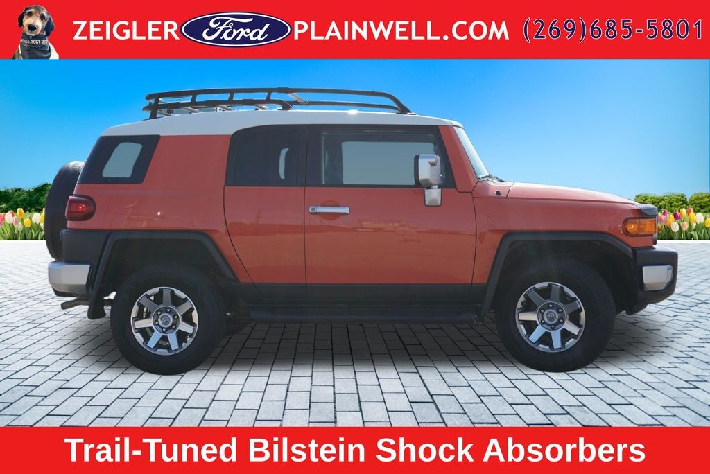 2014 Toyota FJ Cruiser Base 4x4 2 Tone Paint
