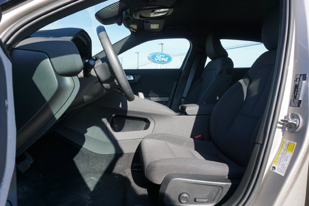 2024 Polestar 2 Long Range Dual Motor AWD Pilot Pkg Heated Seats Navigation Rear Camera