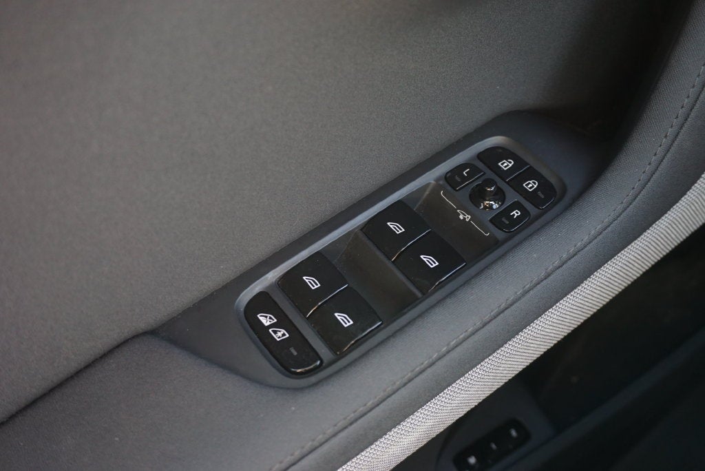 2024 Polestar 2 Long Range Dual Motor AWD Pilot Pkg Heated Seats Navigation Rear Camera