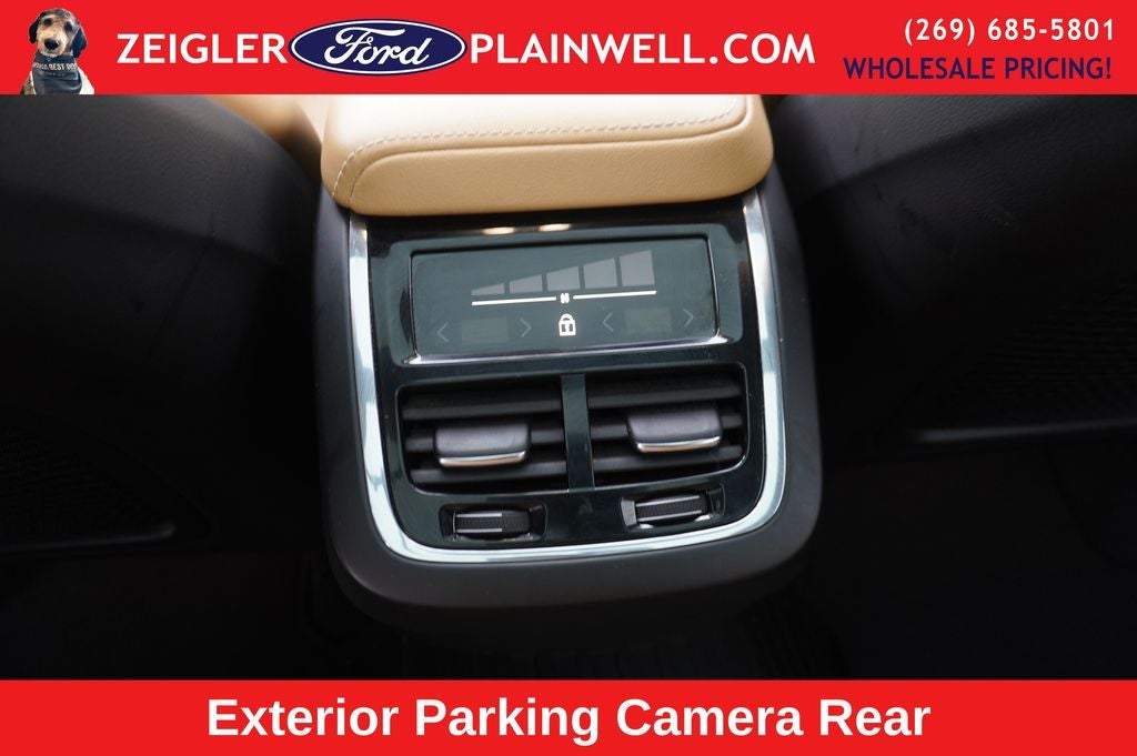 2023 Volvo XC60 B5 Ultimate Bright Theme PANORAMIC ROOF AWD HEATED LEATHER REAR CAMERA
