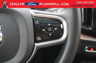 2023 Volvo XC60 B5 Ultimate Bright Theme PANORAMIC ROOF AWD HEATED LEATHER REAR CAMERA