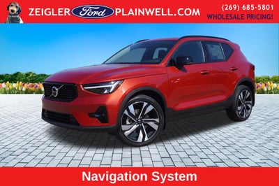 2023 Volvo XC40 B5 Plus Dark Theme AWD HEATED LEATHER POWER MOONROOF NAV
