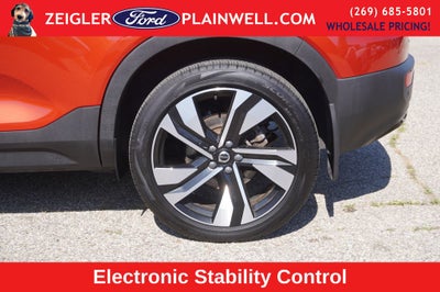 2023 Volvo XC40 B5 Plus Dark Theme AWD HEATED LEATHER POWER MOONROOF NAV