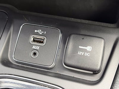 2023 Jeep Cherokee Altitude * Certified Pre-Owned *