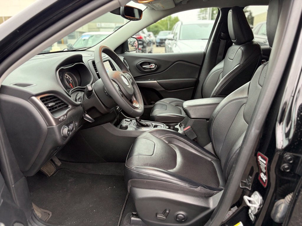2022 Jeep Cherokee Latitude Lux * Certified Pre-Owned *