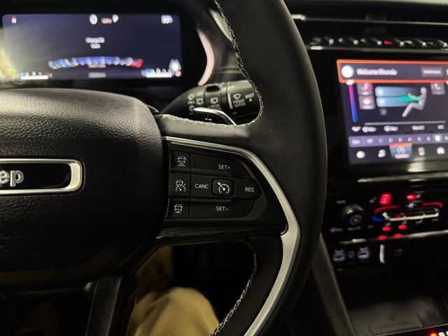 2023 Jeep Grand Cherokee Altitude 4x4