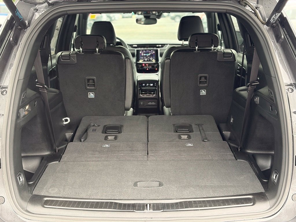 2023 Jeep Grand Cherokee L Altitude X * Certified Pre-Owned *