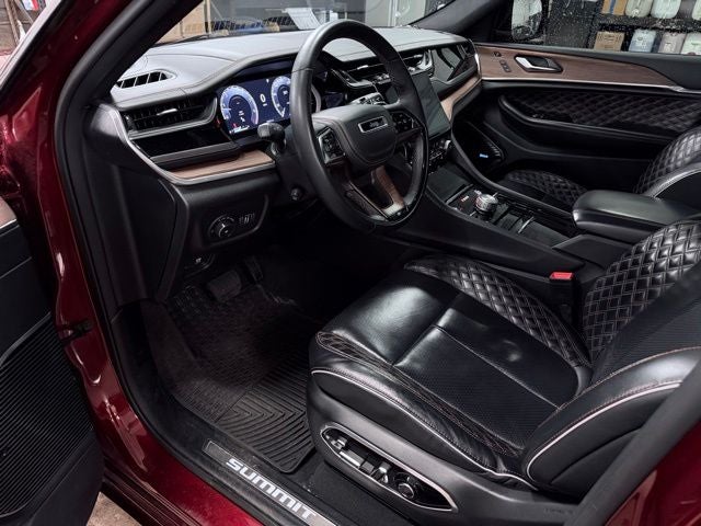 2022 Jeep Grand Cherokee L Summit 4x4