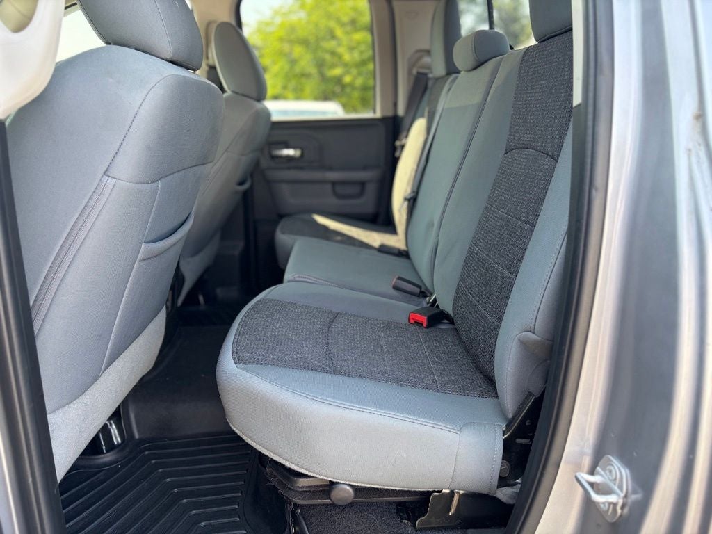 2019 RAM 1500 Classic Big Horn Quad Cab 4x4 6'4' Box