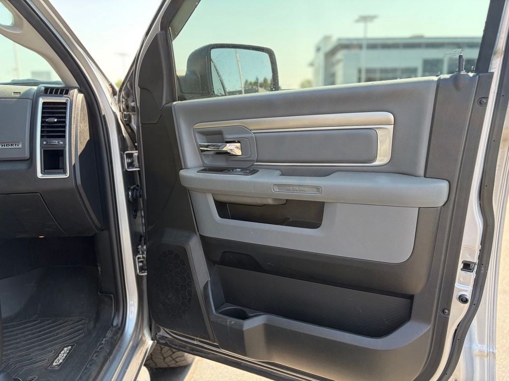2019 RAM 1500 Classic Big Horn Quad Cab 4x4 6'4' Box