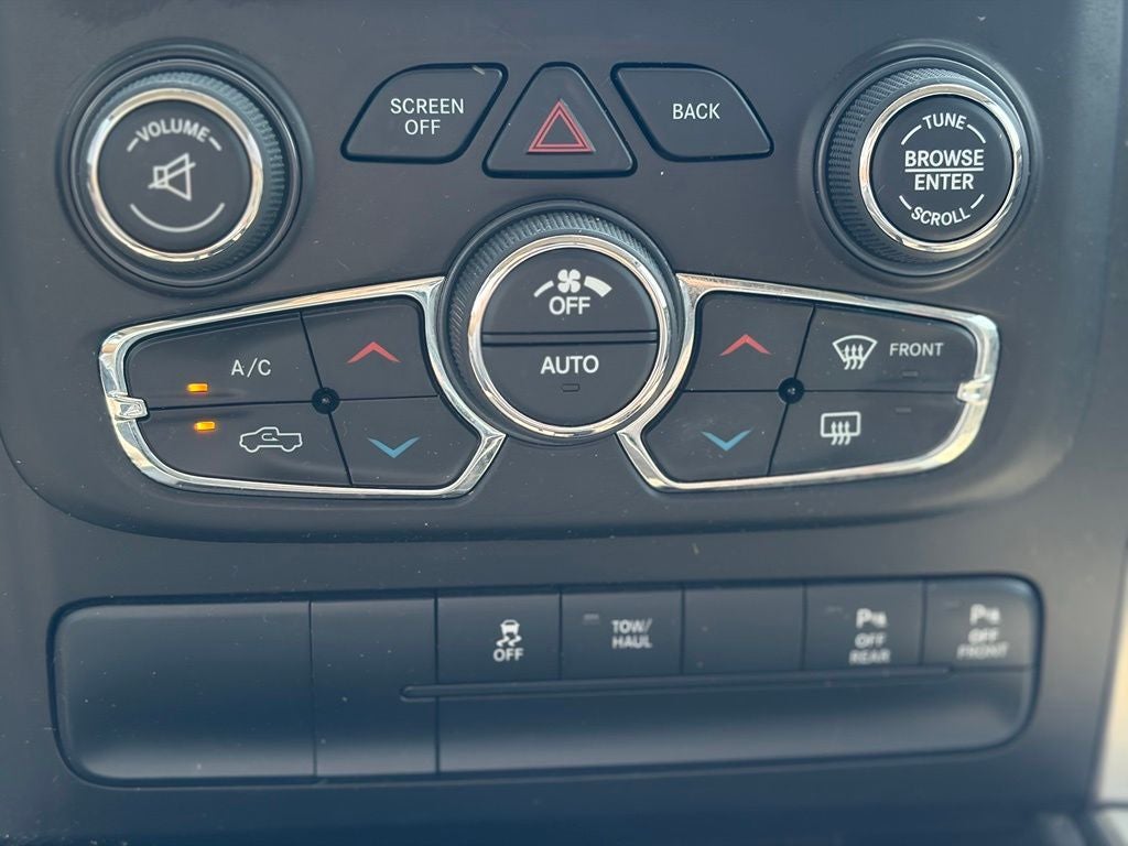 2019 RAM 1500 Classic Big Horn Quad Cab 4x4 6'4' Box