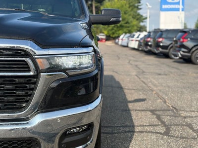 2025 RAM 1500 Big Horn Crew Cab 4x4 5'7' Box