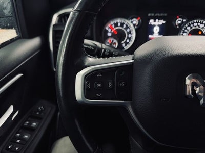 2023 RAM 1500 Big Horn Crew Cab 4x4 5'7' Box