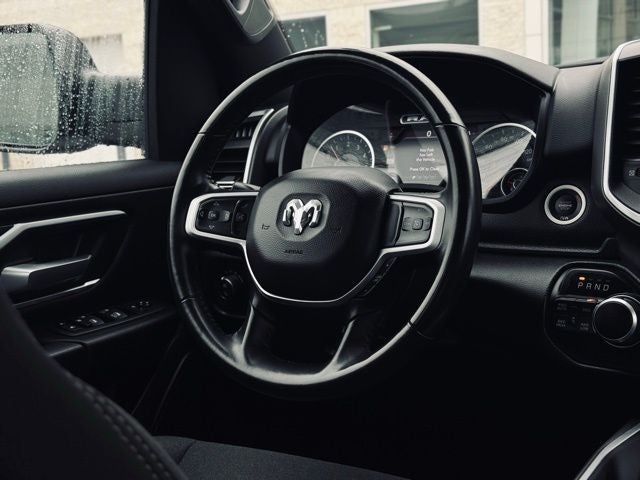 2022 RAM 1500 Big Horn Crew Cab 4x4 5'7' Box