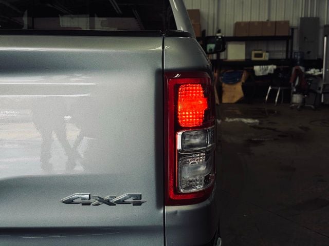 2019 RAM 1500 Big Horn/Lone Star Crew Cab 4x4 5'7' Box