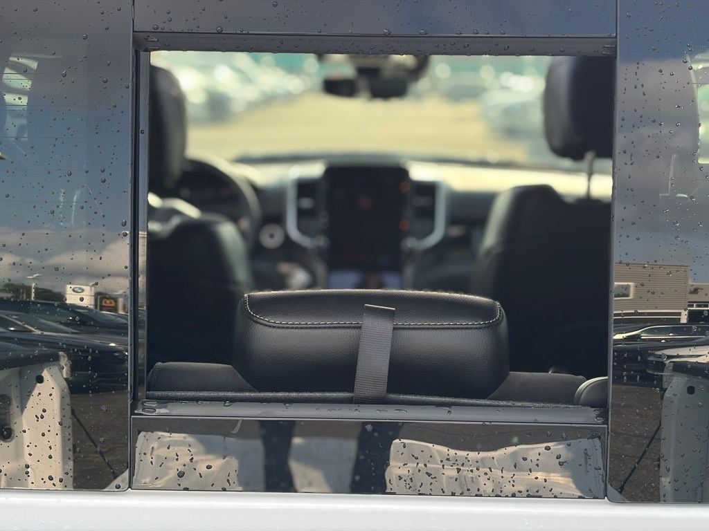 2025 RAM 1500 Laramie Crew Cab 4x4 5'7' Box