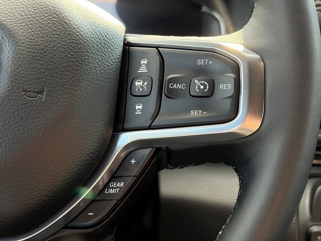 2025 RAM 1500 Laramie Crew Cab 4x4 5'7' Box