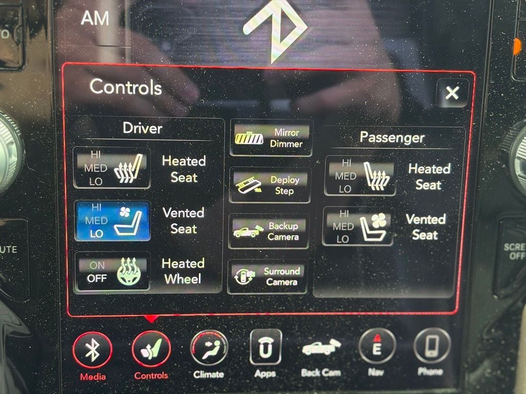 2019 RAM 1500 Laramie Crew Cab 4x4 5'7' Box