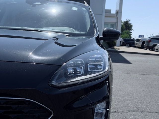 2022 Ford Escape Hybrid Titanium Hybrid