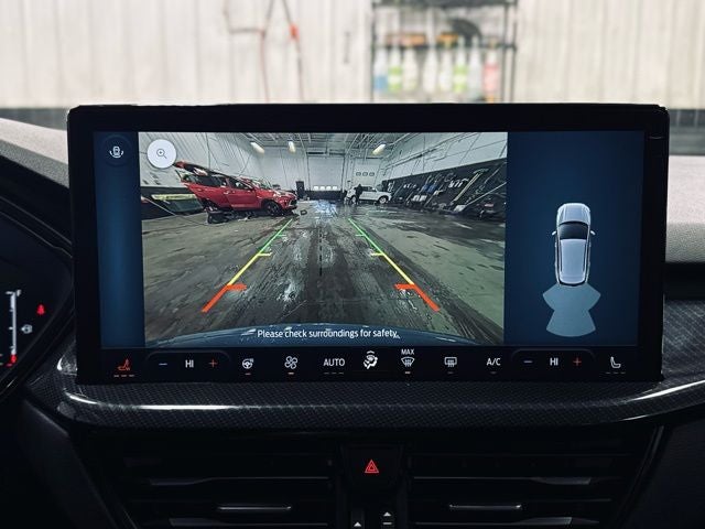 2024 Ford Escape Hybrid ST-Line Select