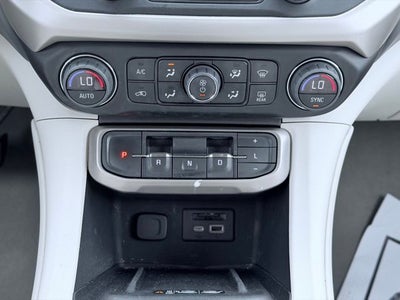 2023 GMC Acadia AWD Denali