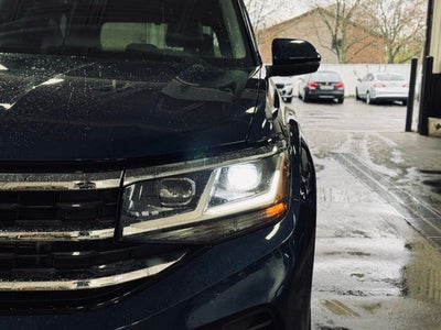 2022 Volkswagen Atlas 3.6L V6 SE w/Technology