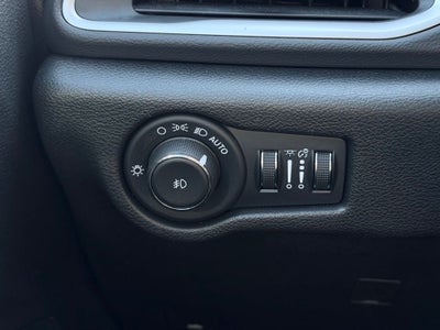 2025 Chrysler Pacifica Select * Certified Pre-Owned *