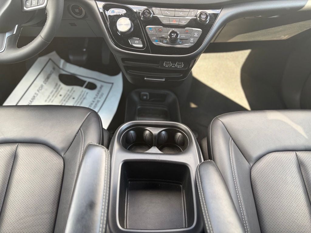 2025 Chrysler Pacifica Select * Certified Pre-Owned *
