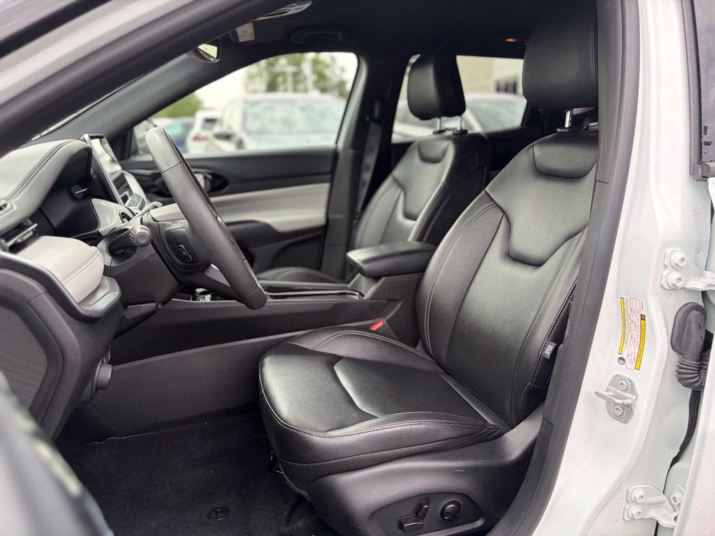 2025 Jeep Compass Limited * Certified Pre-Owned *