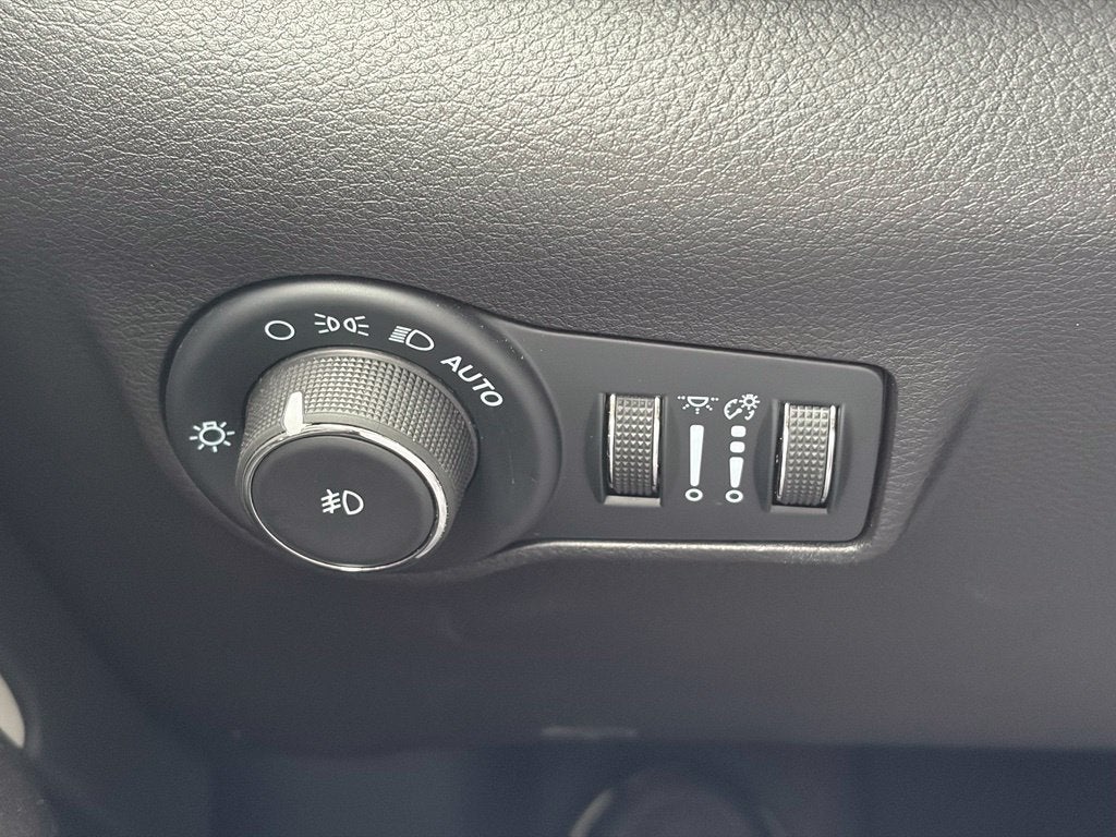 2025 Jeep Compass Limited * Certified Pre-Owned *